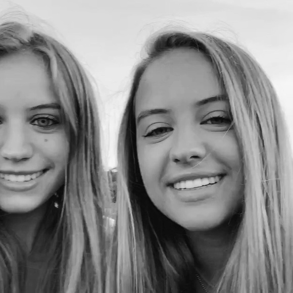 Meet your Posher, Danielle - Picture 1 of 1